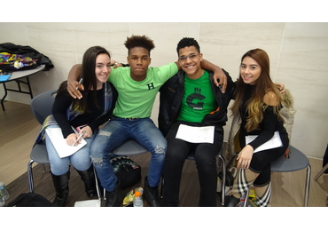 friendsgreen370x259