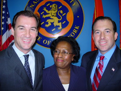 small_tom_suozzi_elaine_gross_david_mejias